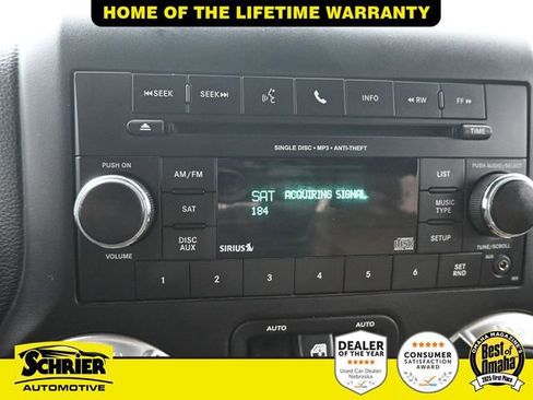 Used 2016 Jeep Wrangler Rubicon w/ Power Convenience Group image 31