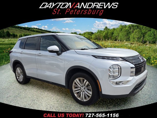 Used 2022 Mitsubishi Outlander ES FWD image 1