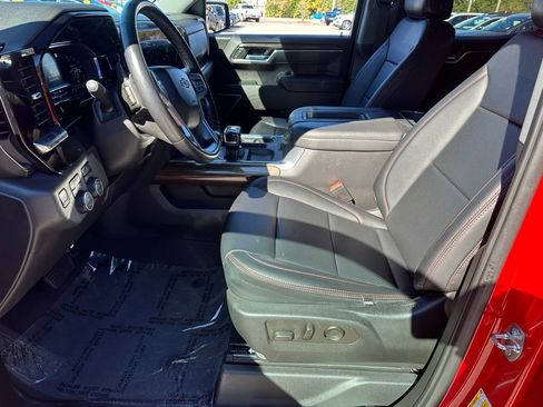 Used 2022 Chevrolet Silverado 1500 LT Trail Boss w/ Protection Package image 23