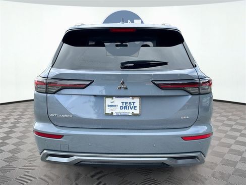 New 2025 Mitsubishi Outlander SEL image 6