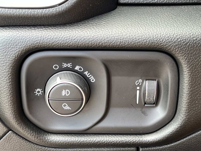 Used 2023 RAM 1500 Big Horn w/ Trailer Tow Group AWD/4WD image 34