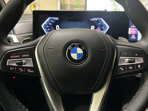 Used 2025 BMW X5 xDrive40i w/ Premium Package image 17