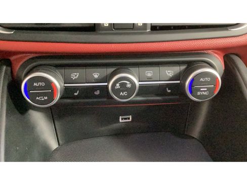 Used 2019 Alfa Romeo Giulia Ti Sport w/ Quick Order Package 22S Sport image 31