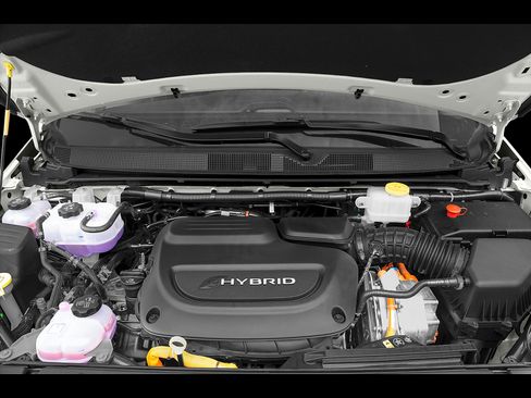 Certified 2023 Chrysler Pacifica Touring-L w/ S Appearance Package FWD image 32