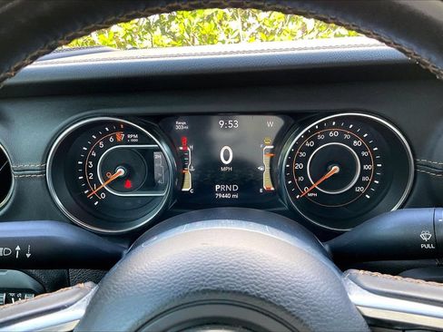 Used 2022 Jeep Gladiator Overland AWD/4WD image 11
