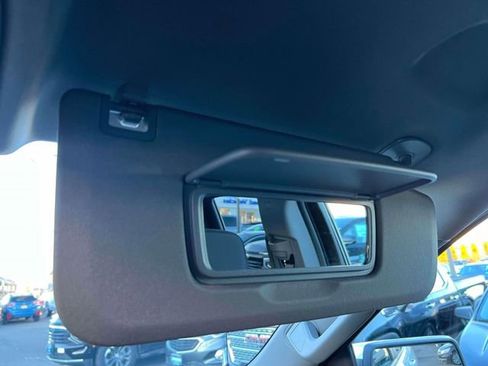 Certified 2025 Chevrolet Silverado 1500 LT AWD/4WD image 32