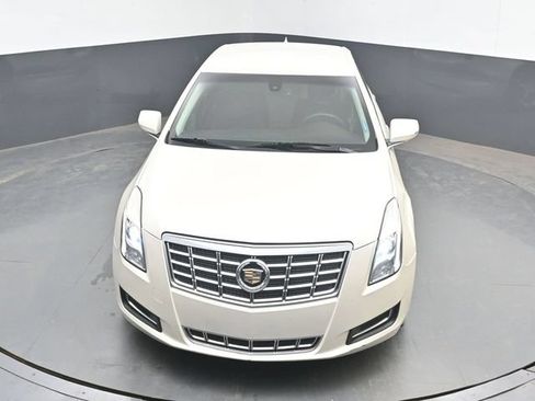 Used 2013 Cadillac XTS FWD image 14