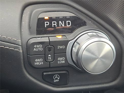 Certified 2025 RAM 1500 Limited image 34