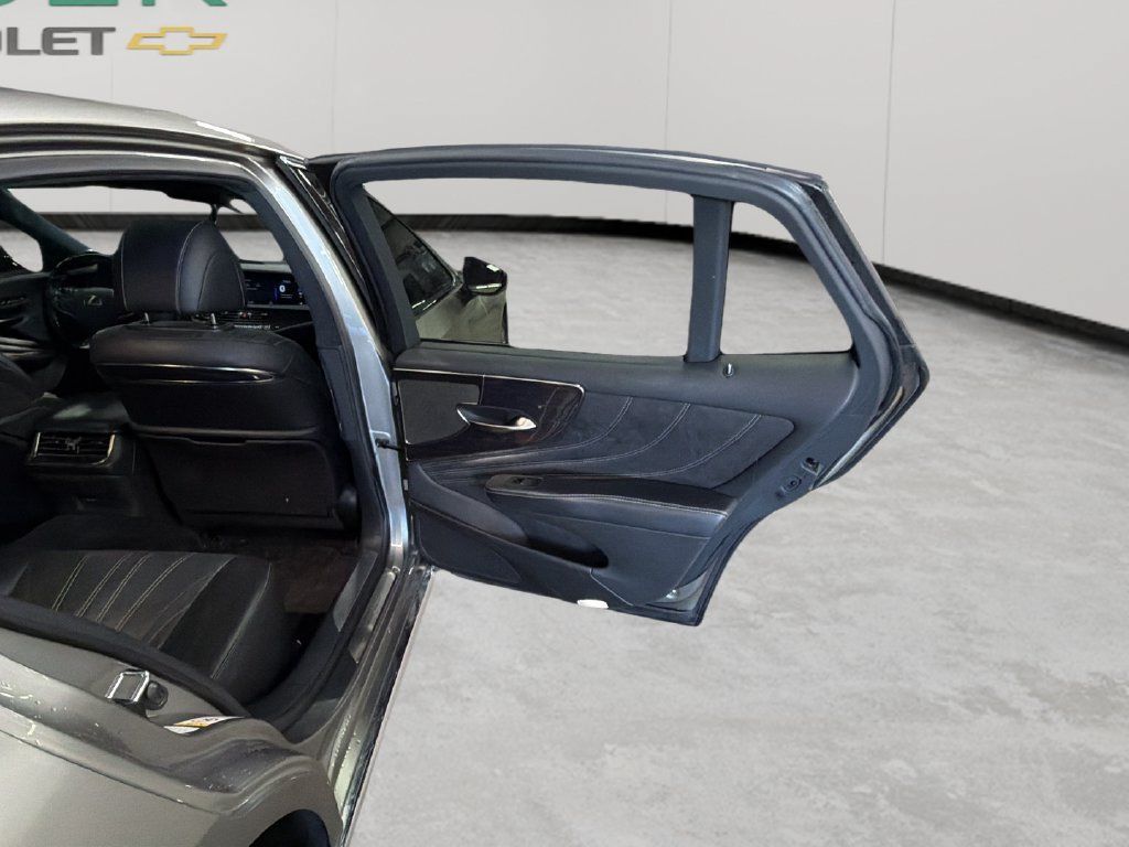 Used 2019 Lexus LS 500 AWD w/ Interior Upgrade Package image 43