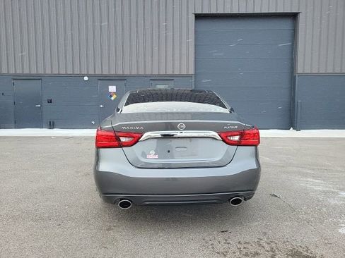 Used 2018 Nissan Maxima Platinum image 4