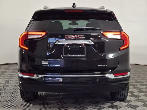 Used 2023 GMC Terrain Denali w/ Denali Premium Package AWD/4WD image 8