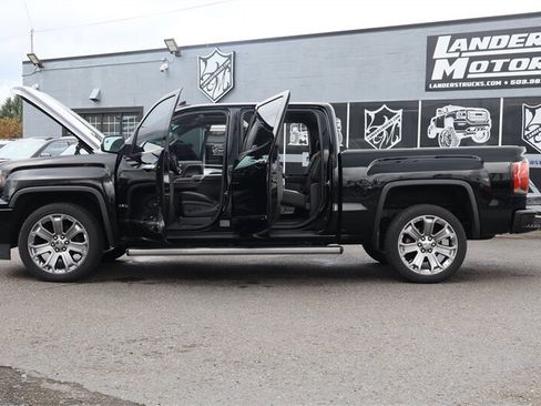 Used 2017 GMC Sierra 1500 Denali w/ Denali Ultimate Package AWD/4WD image 34