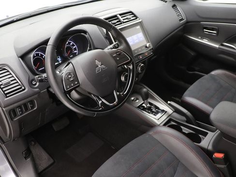 Used 2024 Mitsubishi Outlander Sport SE image 13