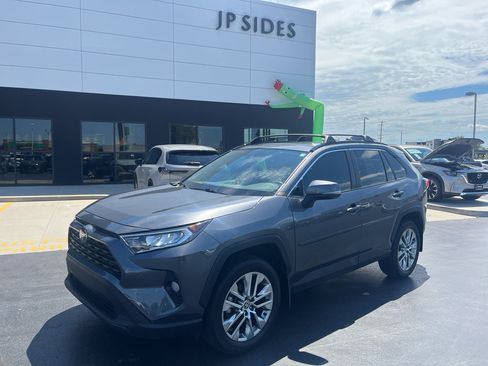 Used 2021 Toyota RAV4 XLE Premium FWD image 1