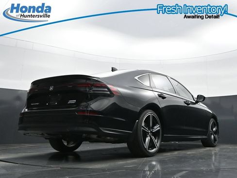 Used 2024 Honda Accord Sport image 39