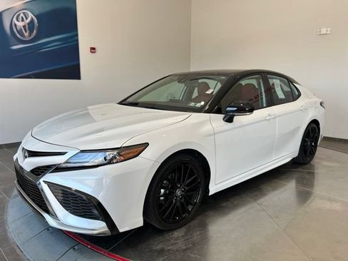 Used 2023 Toyota Camry XSE AWD/4WD image 2