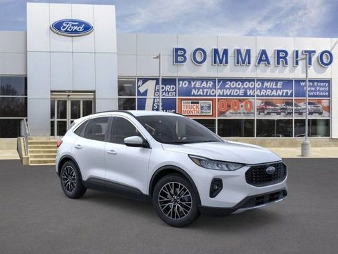 New 2026 Ford Escape SE image 7