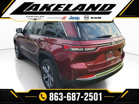 Used 2024 Jeep Grand Cherokee Limited w/ Trailer Tow Package AWD/4WD image 6