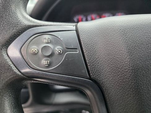 Used 2018 Chevrolet Silverado 2500 W/T w/ Snow Plow Prep Package image 10