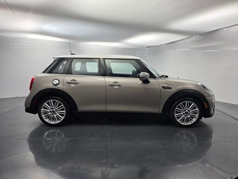 Used 2024 MINI Cooper S FWD image 3