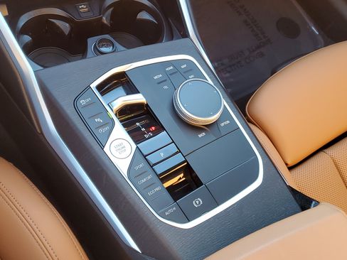 Certified 2023 BMW 330i xDrive Sedan w/ Convenience Package image 20