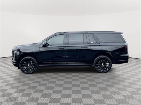 Used 2026 Cadillac Escalade ESV Platinum Sport w/ LPO, ONYX Package AWD/4WD image 4