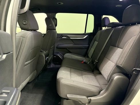 Certified 2025 GMC Acadia Elevation image 26