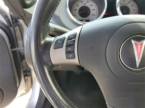 Used 2008 Pontiac Solstice Convertible w/ Premium Package image 15