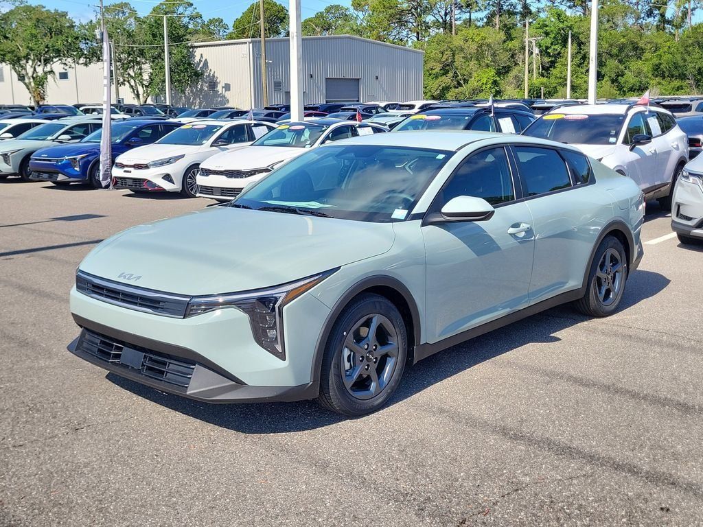 New 2026 Kia K4 FWD image 3