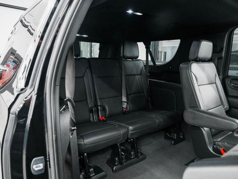 Used 2023 GMC Yukon XL Denali image 36