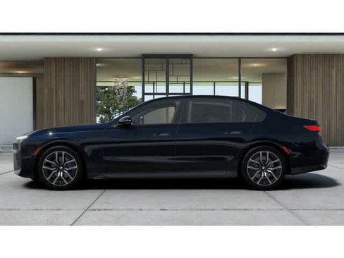 New 2026 BMW 740i image 3