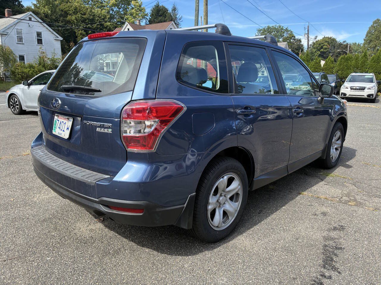 Used 2014 Subaru Forester 2.5i AWD/4WD image 5