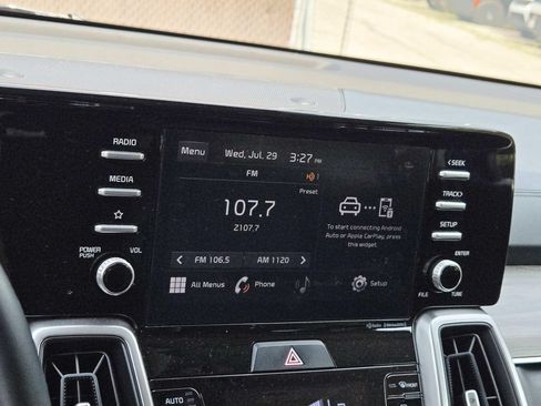 Used 2021 Kia Sorento EX w/ Panoramic Sunroof Package AWD/4WD image 16