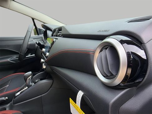 New 2025 Nissan Versa SR w/ Trunk Package image 13