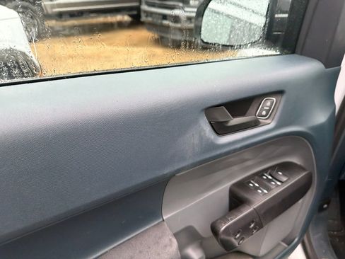 Used 2025 Ford Maverick XL w/ Equipment Group 101A AWD/4WD image 8