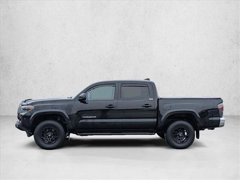 Used 2020 Toyota Tacoma SR5 image 2