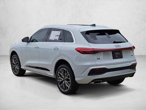 Certified 2025 Audi Q5 Premium Plus w/ Premium Plus image 8