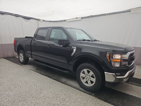 Used 2023 Ford F150 XLT w/ Trailer Tow Package AWD/4WD image 4