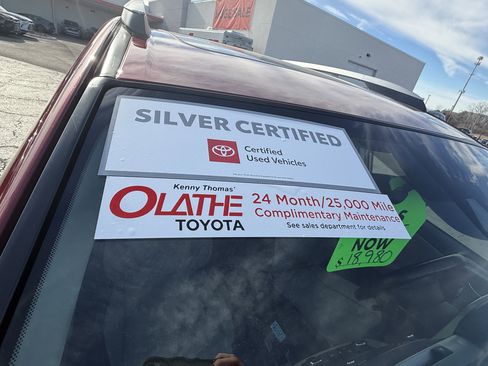 Certified 2018 Toyota RAV4 XLE image 14