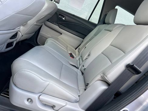 Used 2021 Honda Pilot Special Edition image 44