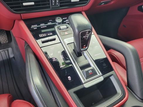 Used 2019 Porsche Cayenne AWD/4WD image 13