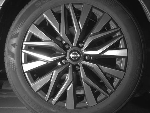 Used 2025 Nissan Altima 2.5 SV image 15