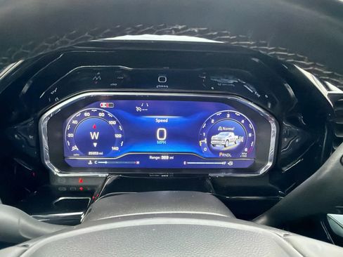 Used 2025 Chevrolet Silverado 1500 LT image 29