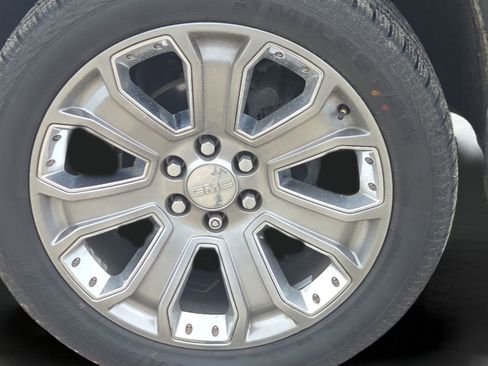 Used 2019 GMC Yukon Denali w/ Denali Ultimate Package image 19