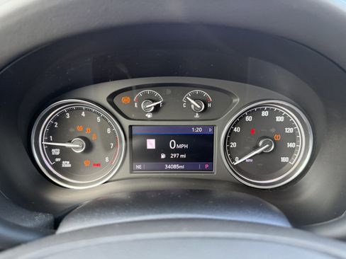 Used 2020 Buick Enclave Essence w/ Sound and Sites Package image 32