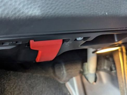 Used 2018 Mercedes-Benz CLA 250 4MATIC image 34