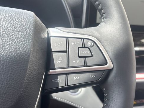 New 2026 Toyota Highlander Platinum image 61