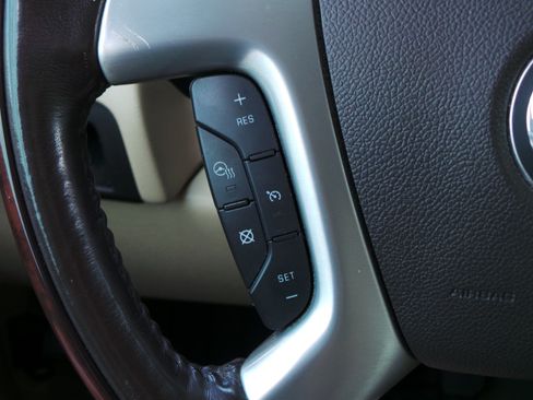 Used 2013 Cadillac Escalade EXT Luxury AWD/4WD image 30