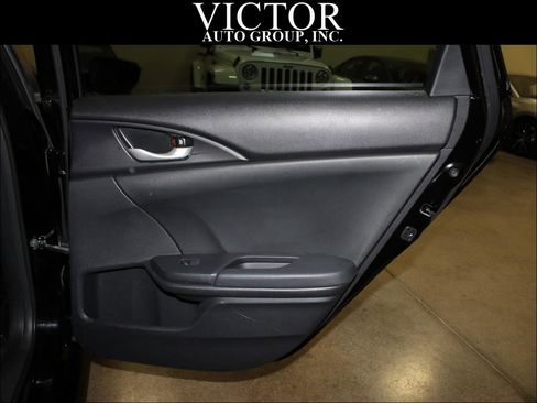 Used 2020 Honda Civic Sport image 32