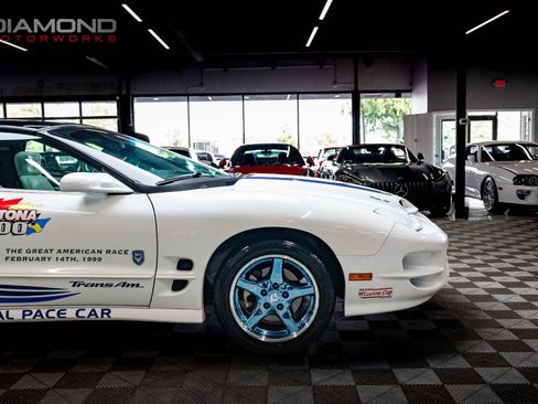 Used 1999 Pontiac Firebird Formula RWD image 29